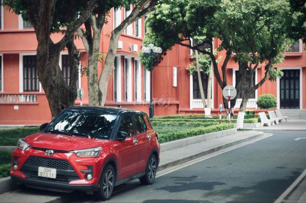 Toyota Raize 2022 - 19000 km. Mua bán Ô tô tại Quận Hoàng Mai Hà Nội được đăng bởi Trần Thi Nga hình 2