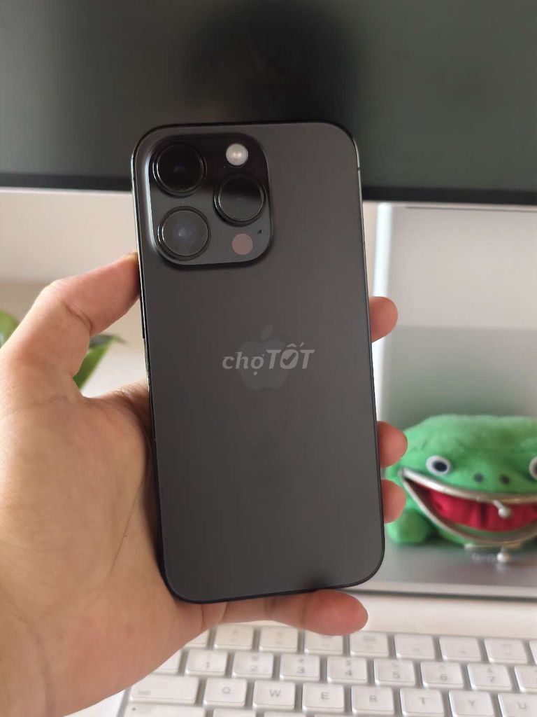iPhone 14 Pro 128GB Quốc Tế khay sim, Zin đẹp 99% . Mua bán Điện thoại tại Quận Liên Chiểu Đà Nẵng được đăng bởi Minh Hiệp CócXanhMobile hình 1