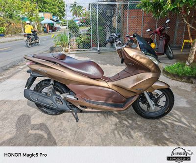Honda PCX 125 2010 Máy Zin. Chính chủ Bs65.. Mua bán Xe máy tại Quận Cái Răng Cần Thơ được đăng bởi Ngân Long Trung
