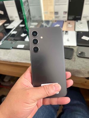 Samsung S24 8/128GB Đen, Zin Đẹp. Mua bán Điện thoại tại Quận Đống Đa Hà Nội được đăng bởi Lê Khuyến