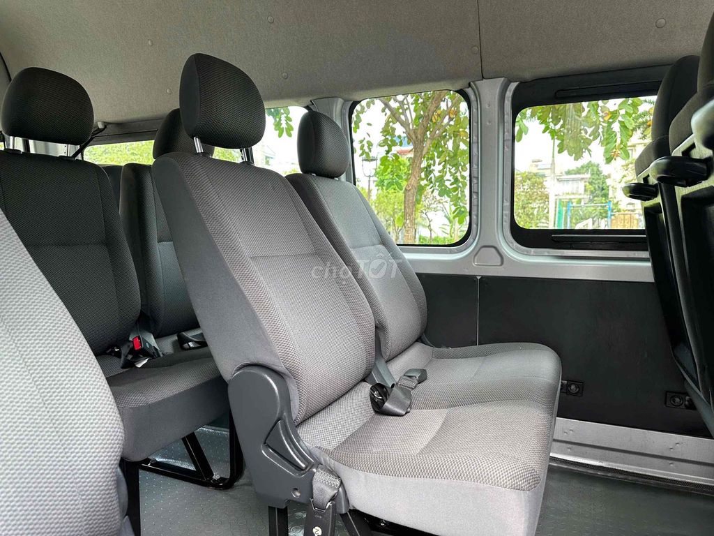 Toyota Hiace 2014 máy dầu - Xe đưa đón chuyên gia. Mua bán Ô tô tại Quận Bình Tân Tp Hồ Chí Minh được đăng bởi Xe Cũ Giá Tốt Bình Tân hình 15