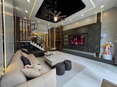 Аренда · 3 комн. · 100 м² · ул. Đường Quách Thị Trang