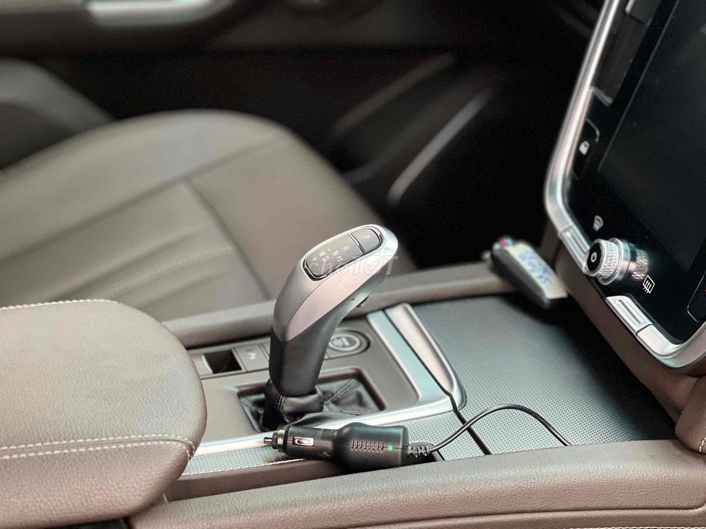 VinFast Lux SA 2020 Base Đen. Mua bán Ô tô tại Quận Thanh Xuân Hà Nội được đăng bởi Cường Auto 266 hình 10