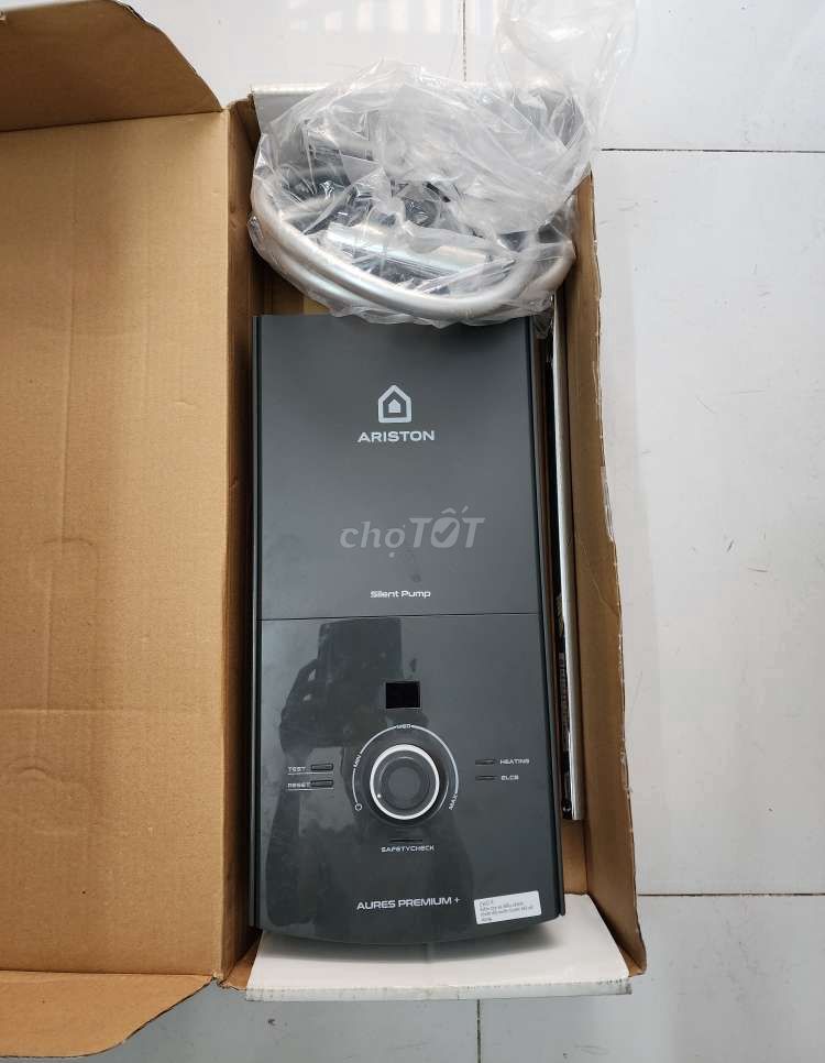 Máy nước nóng Ariston 4500W AURES PREMIUM+ 4.5P