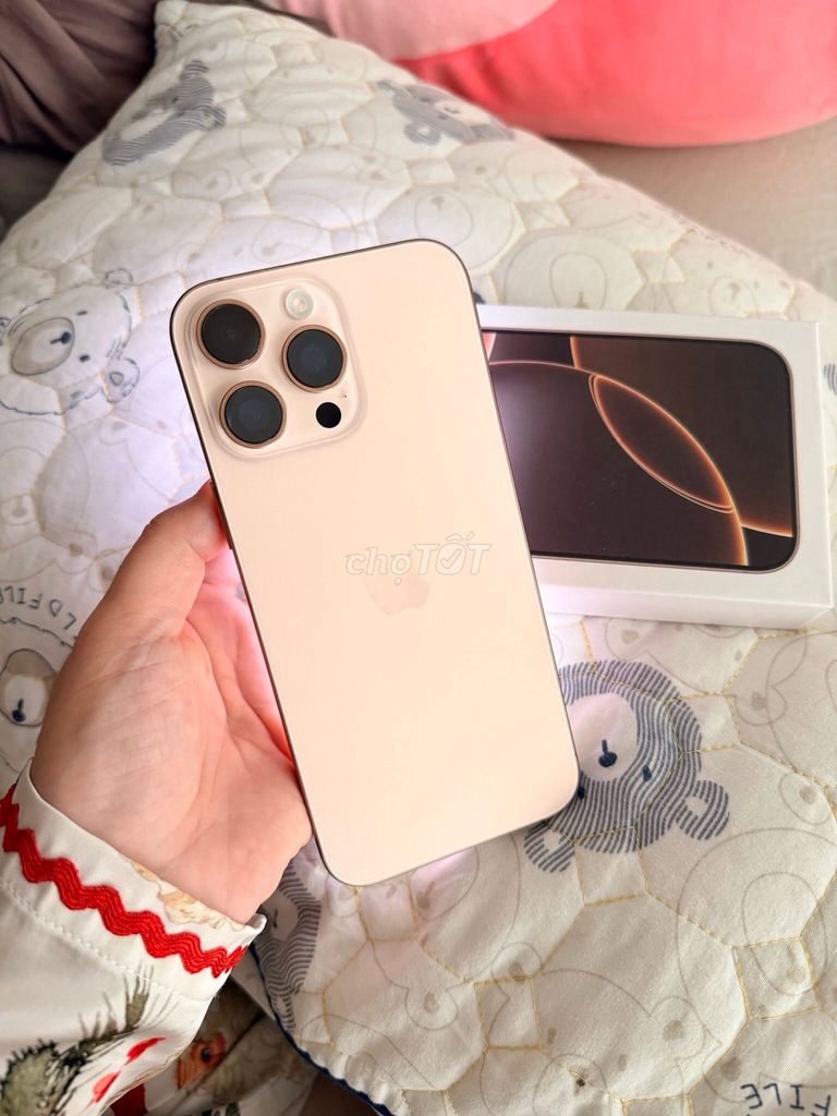 Apple iPhone 16 Pro Max 256GB Vàng 99%. Mua bán Điện thoại tại Quận 1 Tp Hồ Chí Minh được đăng bởi Hội Đồ Điện Tử hình 1