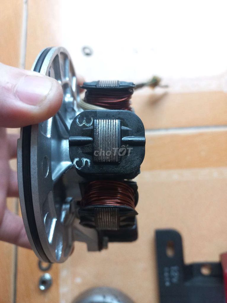 Vô lăng mâm lửa và cụm đèn hậu zin xe Cub. Mua bán Phụ tùng xe tại Quận Hà Đông Hà Nội được đăng bởi Lê Công Tuấn Anh hình 11