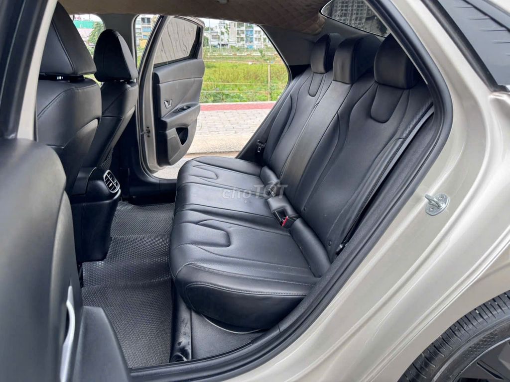 Elantra 2022 số tự động, hỗ trợ bank toàn quốc. Mua bán Ô tô tại Quận 12 Tp Hồ Chí Minh được đăng bởi NHI Ô TÔ AN SƯƠNG hình 10