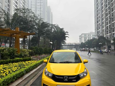 Bán xe Honda Brio Rs 2021 số tự động màu vàng