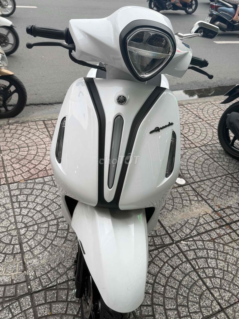 Yamaha Grande 2026 Белый 300 км