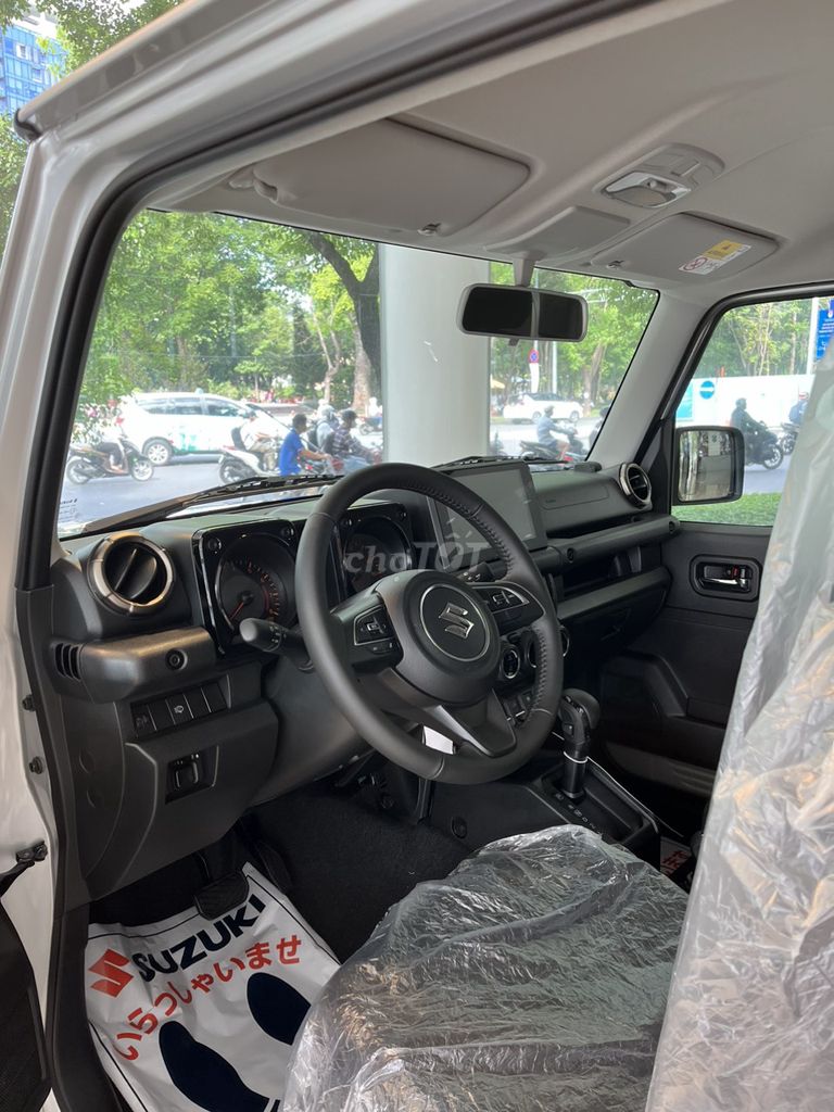 Suzuki Jimny 2024 Màu Bạc - Mới 100%. Mua bán Ô tô tại Quận Tân Bình Tp Hồ Chí Minh được đăng bởi Liêu Thị Mộng Thương hình 5