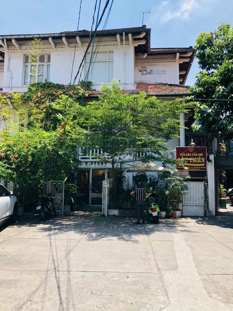 Аренда · 1 комн. · 96 м² · Quận 3, ул. Đường Tú Xương