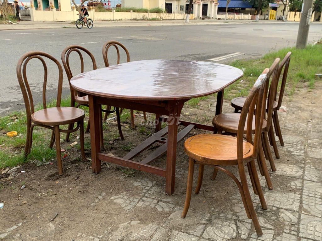 Bộ bàn ghế ăn gỗ Oval 6 ghế. Dịch vụ nhà cửa khác tại Quận Sơn Trà Đà Nẵng được đăng bởi Thế Giới Đồ Cũ Đà Nẵng hình 1