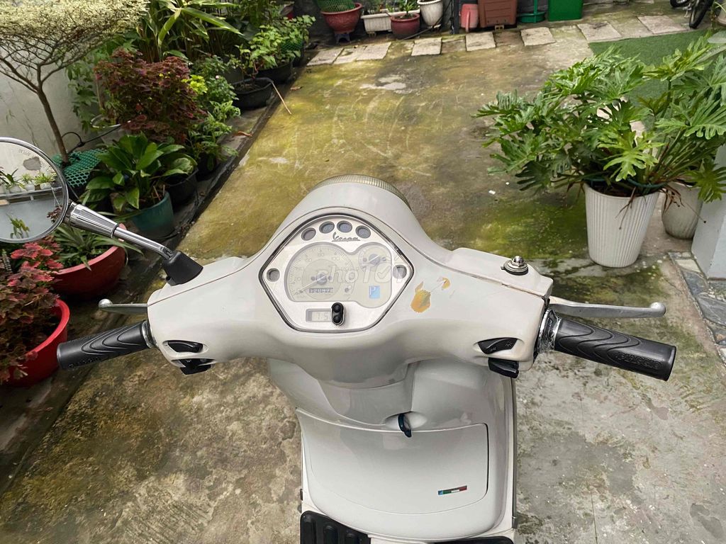 Vespa 3vie phun xăng đời cao 2013 xe đẹp máy ngon. Mua bán Xe máy tại Quận 5 Tp Hồ Chí Minh được đăng bởi JM hình 5