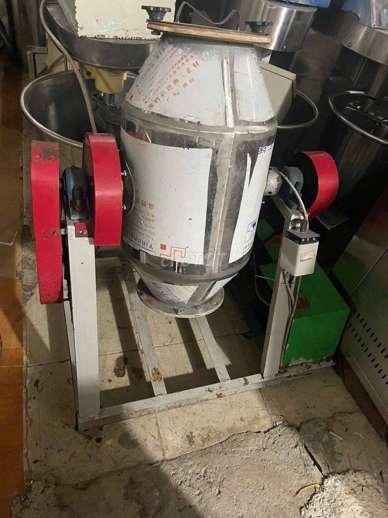 Máy quảy ra nhiet