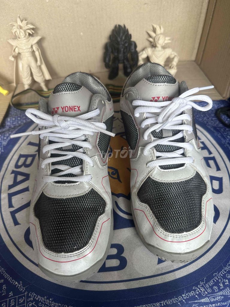 Giày cầu lông Yonex Mach 2 size 40 Xám cũ. Mua bán Giày dép tại Thành phố Thủ Đức Tp Hồ Chí Minh được đăng bởi Phạm Hoàng Trung hình 1