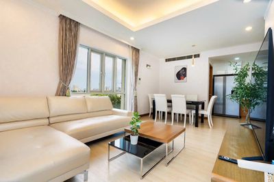 Cao ốc Thuận Việt - Full nội thất - Lô góc - SHR giá hơn 6.4 tỷ.