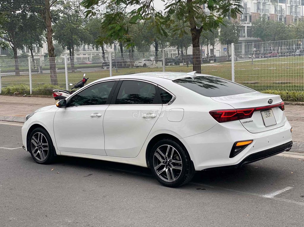 Kia Cerato 2018 1.6 AT Luxury - 73000 km. Mua bán Ô tô tại Quận Thanh Xuân Hà Nội được đăng bởi ĐÀM HÙNG CAR  hình 4