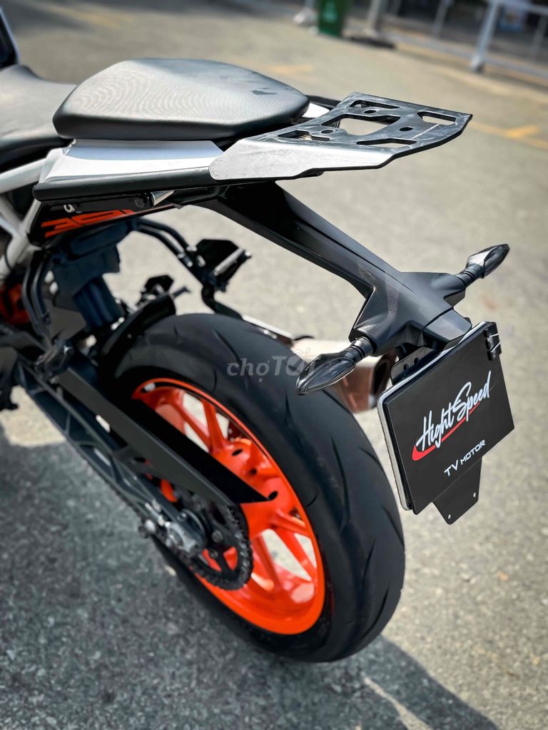 KTM Duke 390 2020 Trắng Đen Cam. Mua bán Xe máy tại Quận 11 Tp Hồ Chí Minh được đăng bởi Thanh Tân hình 11