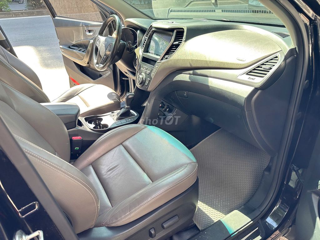 Hyundai Santa Fe 2.4 AT AWD 2017 đk 2018. Mua bán Ô tô tại Quận Long Biên Hà Nội được đăng bởi AUTO TÂN HƯNG THỊNH hình 13