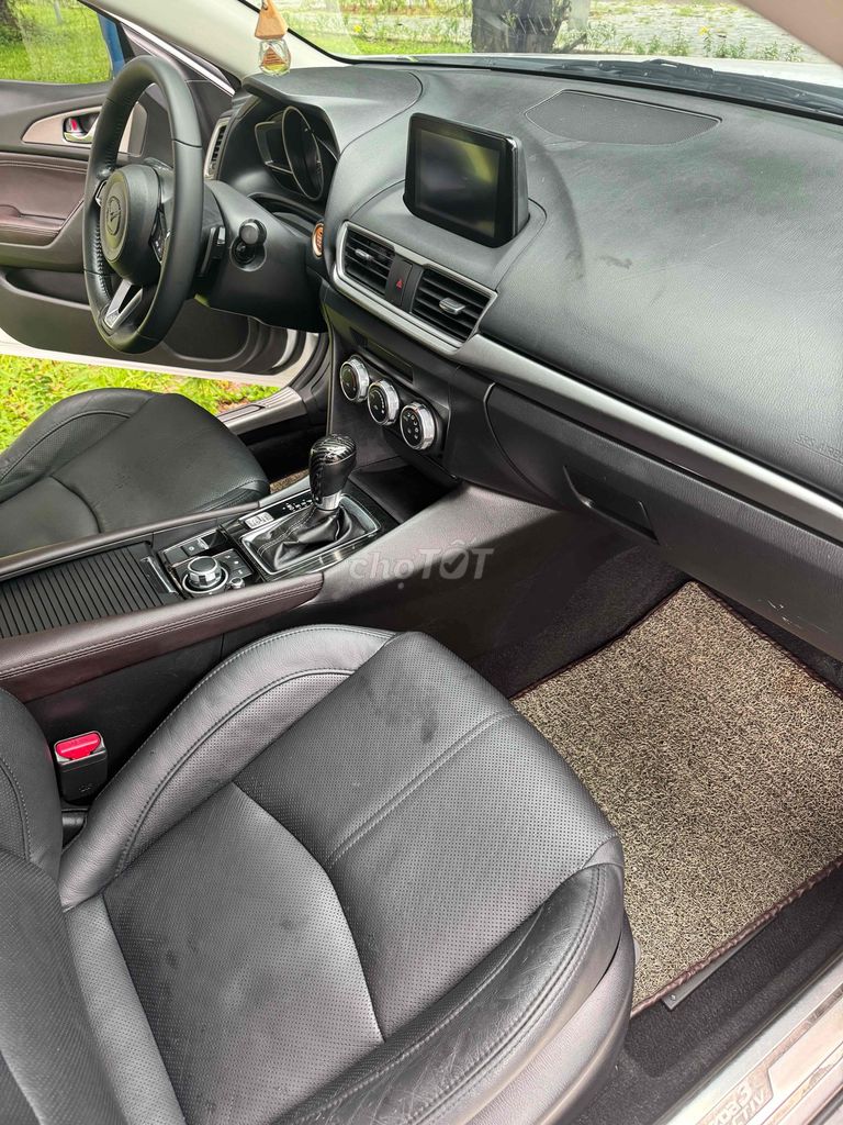 Mazda 3 2018 1.5 AT - 82000 km. Mua bán Ô tô tại Thành phố Qui Nhơn Bình Định được đăng bởi Tiến hình 11