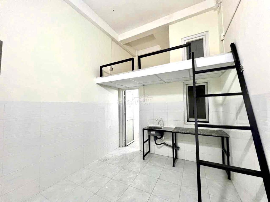Cho Thuê Phòng Trọ Máy Lạnh Giá Rẻ_Ngay Nhà Ga T3_Chợ Hoàng Hoa Thám