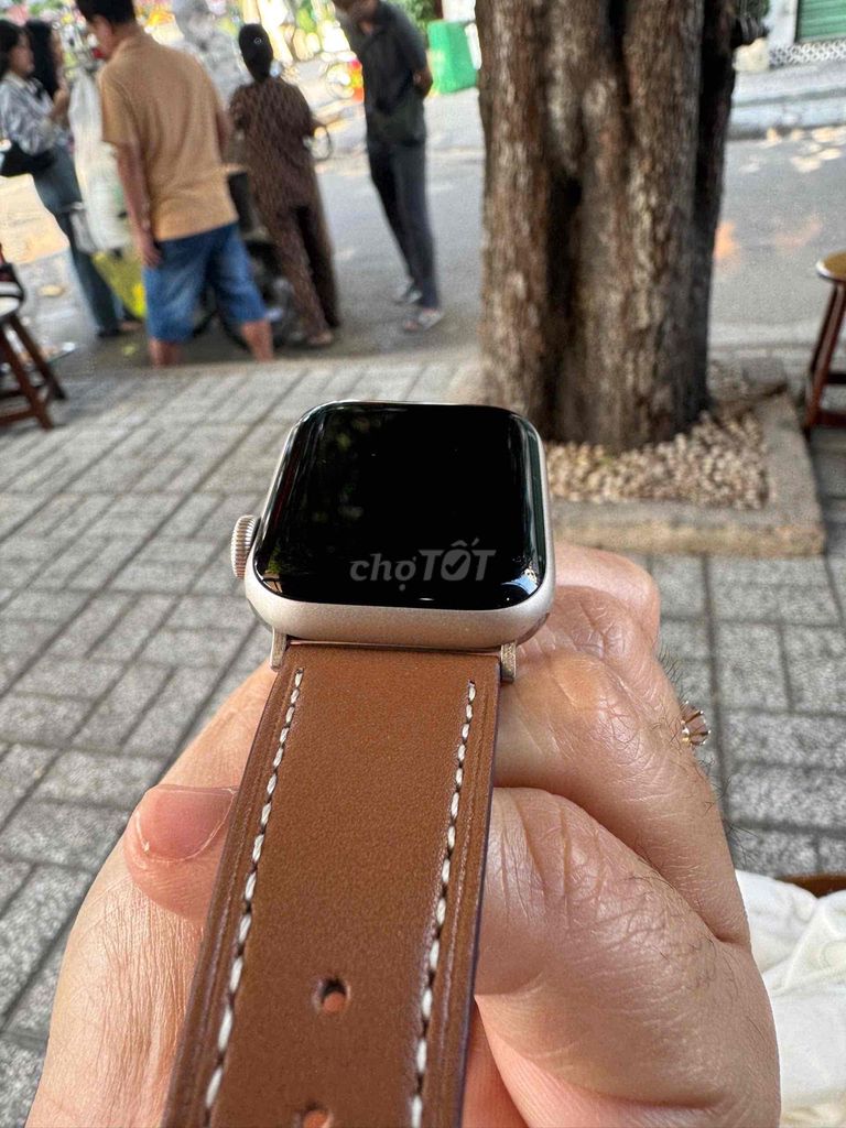 Apple Watch SE 40mm (GPS) like new giá 2.500.000