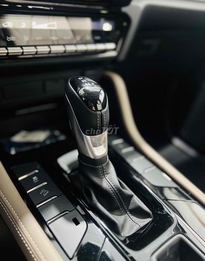 xe isuzu Mux phiên bản cao cấp số tự động 2 cầu. Mua bán Ô tô tại Quận 8 Tp Hồ Chí Minh được đăng bởi Auto Sài Gòn hình 7