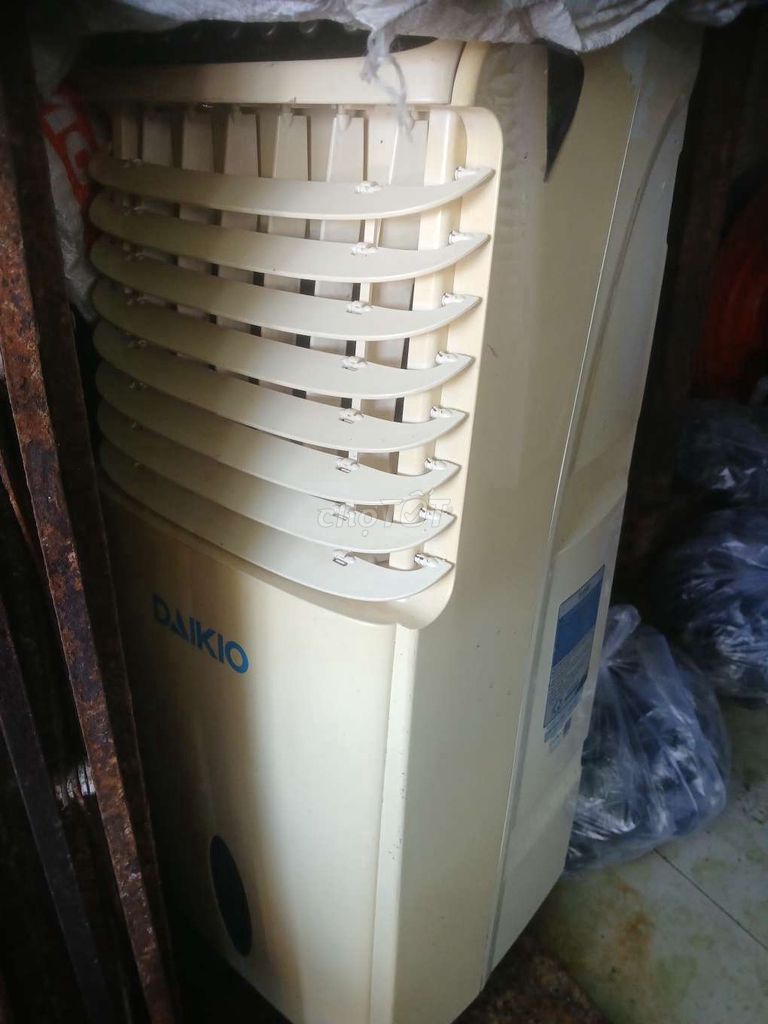 Quạt hơi nước Daikio Trắng kem 3 tốc độ. Mua bán Quạt tại Quận Ninh Kiều Cần Thơ được đăng bởi Minh Trieu hình 1