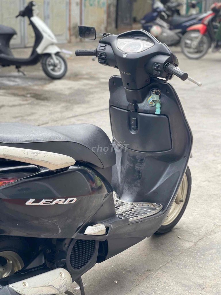 HONDA LEAD 2012 em đi giữ gìn còn đẹp 92%. Mua bán Xe máy tại Quận Nam Từ Liêm Hà Nội được đăng bởi Minh Minh hình 5