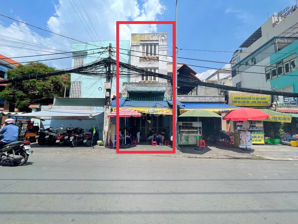 Nhà cho thuê nhà góc mặt tiền đường Nguyễn văn nghi 4x17m 2L