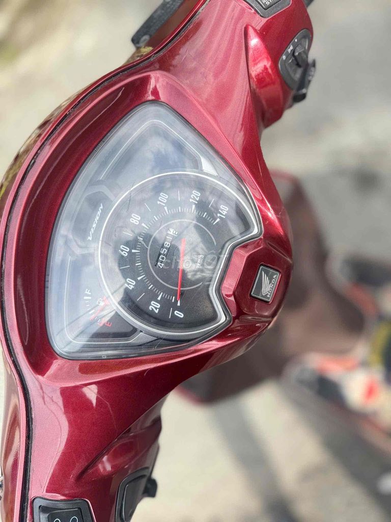 Honda Vision 2019 Smartkey Đỏ. Mua bán Xe máy tại Huyện Củ Chi Tp Hồ Chí Minh được đăng bởi HuỳnhLâm Bổn hình 2