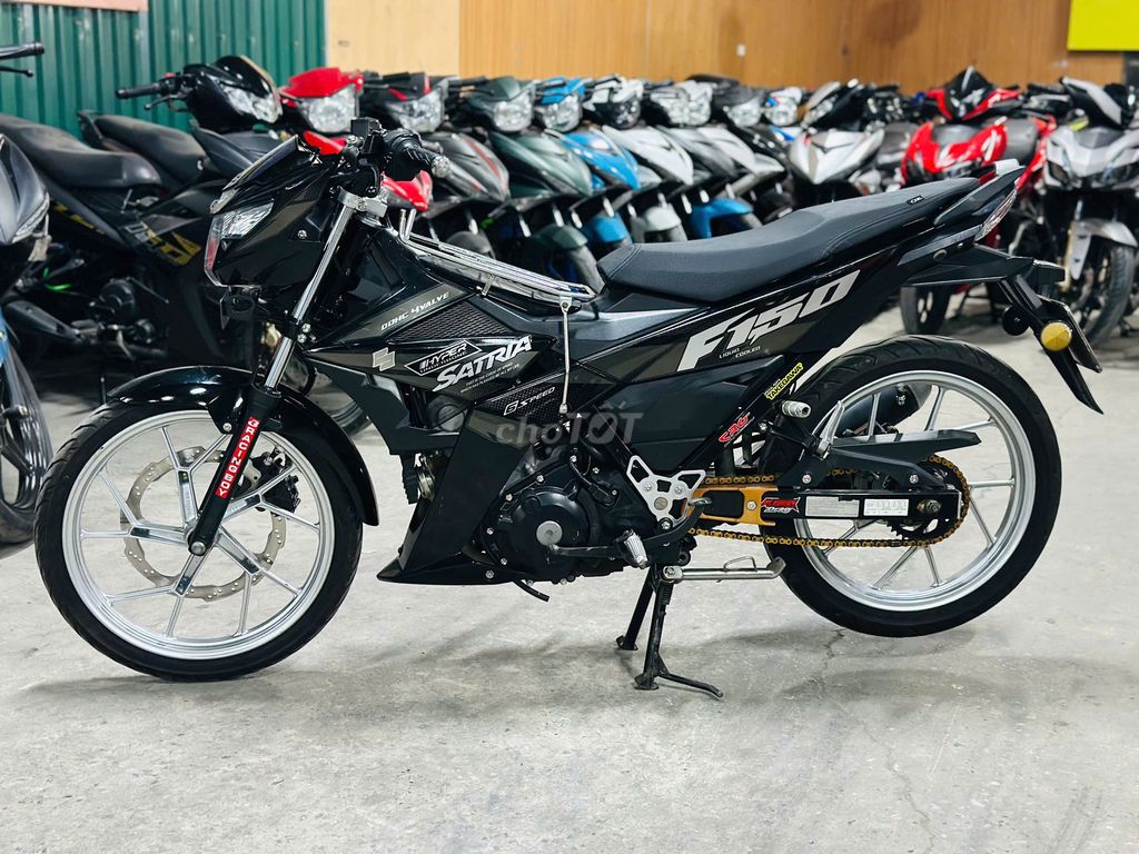 XE MÁYTHANH TÙNG_SATRIA 150FI ĐEN MÁY ZIN XE ĐẸP. Mua bán Xe máy tại Quận Nam Từ Liêm Hà Nội được đăng bởi THANH TÙNG hình 6