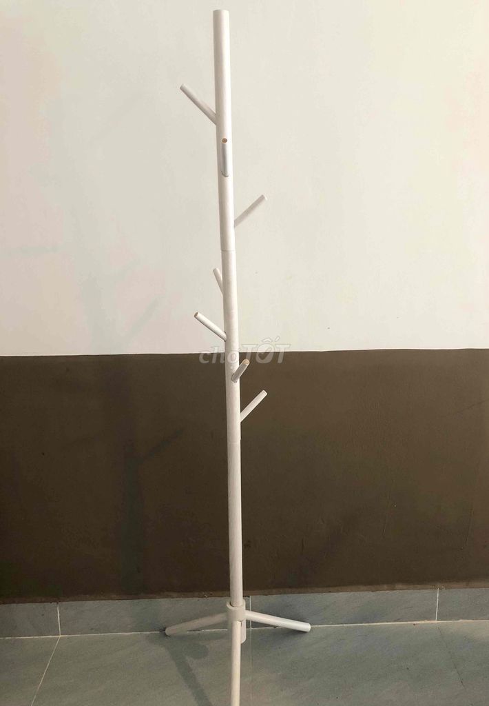 Cây treo quần áo gỗ thanh lý. Mua bán Nội thất, đồ gia dụng khác tại Quận 11 Tp Hồ Chí Minh được đăng bởi Trịnh hình 1