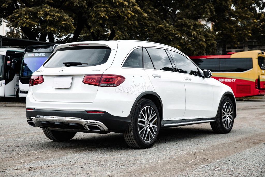 Mercedes GLC200 4Matic 2022 màu trắng 3v8km. Mua bán Ô tô tại Quận Gò Vấp Tp Hồ Chí Minh được đăng bởi Trâm Anh Xe Lướt  hình 5