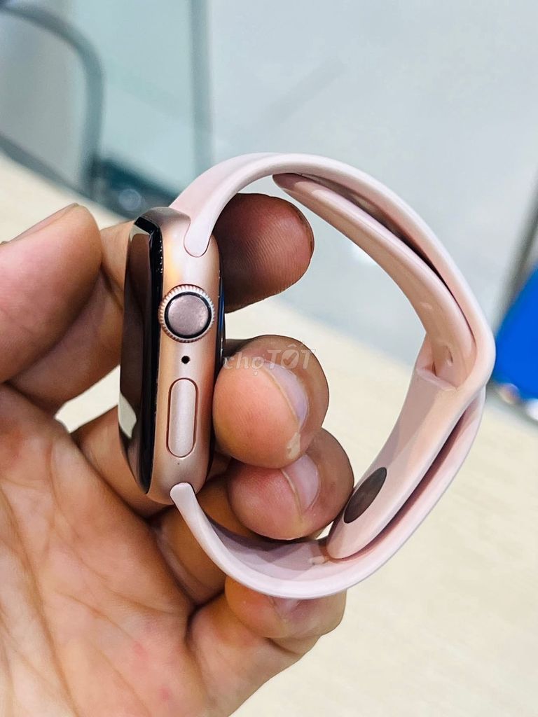 Apple Watch Series 4 GPS 40mm Bạc Like New. Mua bán Thiết bị đeo thông minh tại Thành phố Vũng Tàu Bà Rịa - Vũng Tàu được đăng bởi Văn Khanh Apple  hình 1