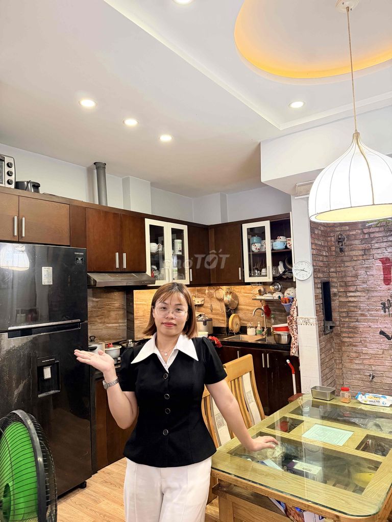 Bán nhà đẹp, 4 tầng ngay Aeon Tân Phú hxh chỉ 6.99 tỷ