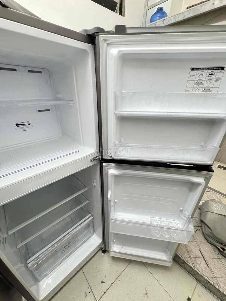tủ lạnh còn mới