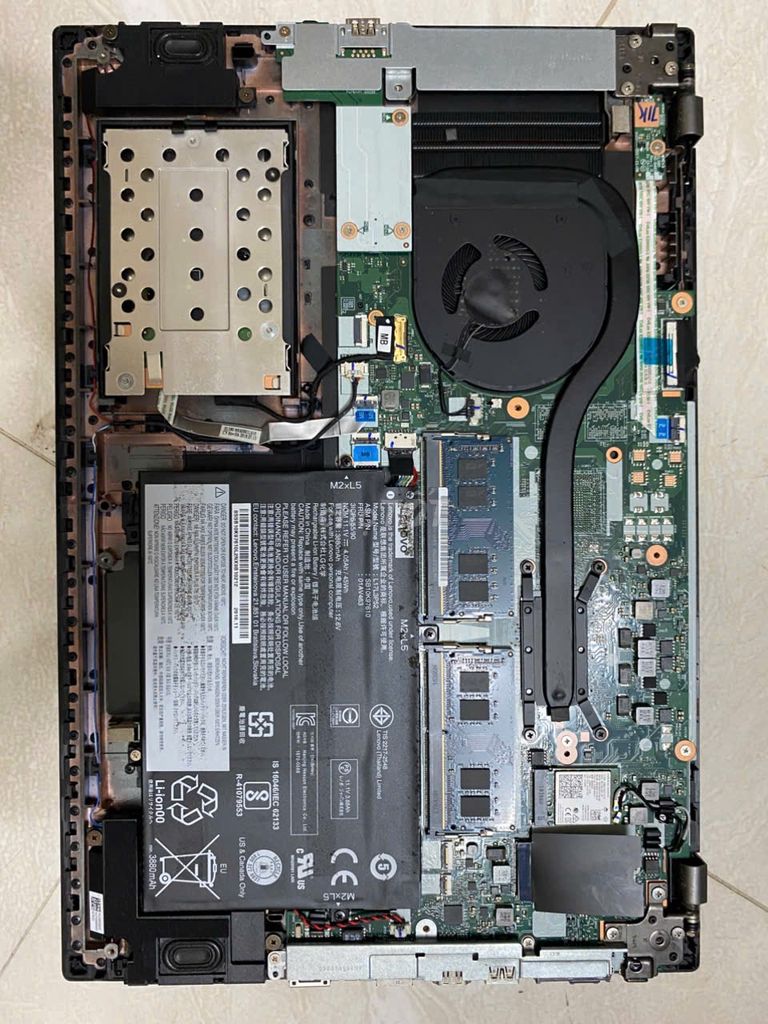 xác Lenovo Yoga. Mua bán Laptop tại Quận Tân Phú Tp Hồ Chí Minh được đăng bởi Minh hình 1