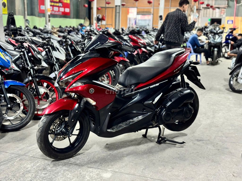 XE MÁYTHANH TÙNG_NVX 125 ĐỎ MẬN NGUYÊN BẢN BAO ZIN. Mua bán Xe máy tại Quận Nam Từ Liêm Hà Nội được đăng bởi THANH TÙNG hình 2