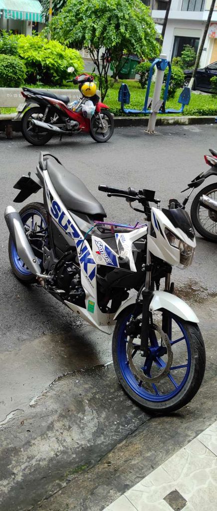 Suzuki raider F150, Trắng Đen Xanh 2020. Mua bán Xe máy tại Quận 3 Tp Hồ Chí Minh được đăng bởi A.Thinh hình 4