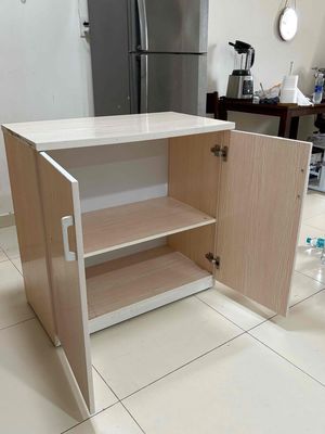 Thanh lý tủ bếp nhựa giả gỗ 80x 80. Mua bán Tủ, kệ gia đình tại Quận 7 Tp Hồ Chí Minh được đăng bởi The Dreamers