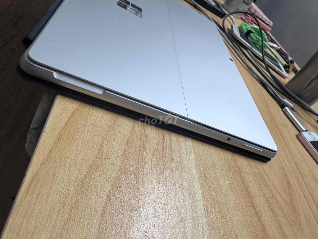 Microsoft Surface Pro 8 i5/8g/128g bh3 tháng. Mua bán Laptop tại Quận 3 Tp Hồ Chí Minh được đăng bởi Phúc Nguyễn hình 1