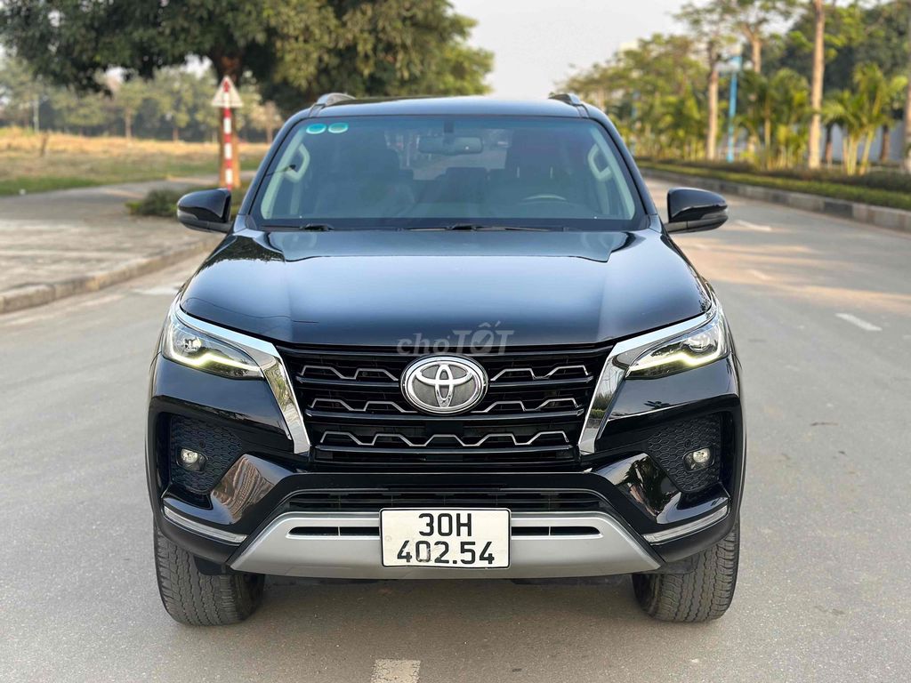 Toyota Fortuner 2021 2.7V 4x4 2 Cầu Máy Xăng Nhập. Mua bán Ô tô tại Quận Cầu Giấy Hà Nội được đăng bởi Vũ Kiên hình 2