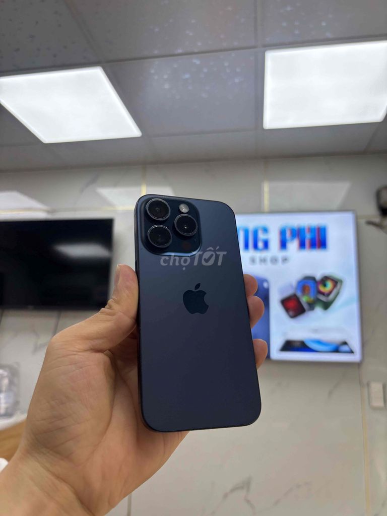 Apple iPhone 15 Pro 128GB Xám Đã qua sử dụng. Mua bán Điện thoại tại Quận Sơn Trà Đà Nẵng được đăng bởi Diễm Diễm hình 1