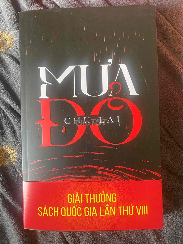 Sách Mưa Đỏ của Chu Lai (Tiểu thuyết Mới). Mua bán Sách tại Quận Cầu Giấy Hà Nội được đăng bởi M Đức hình 1