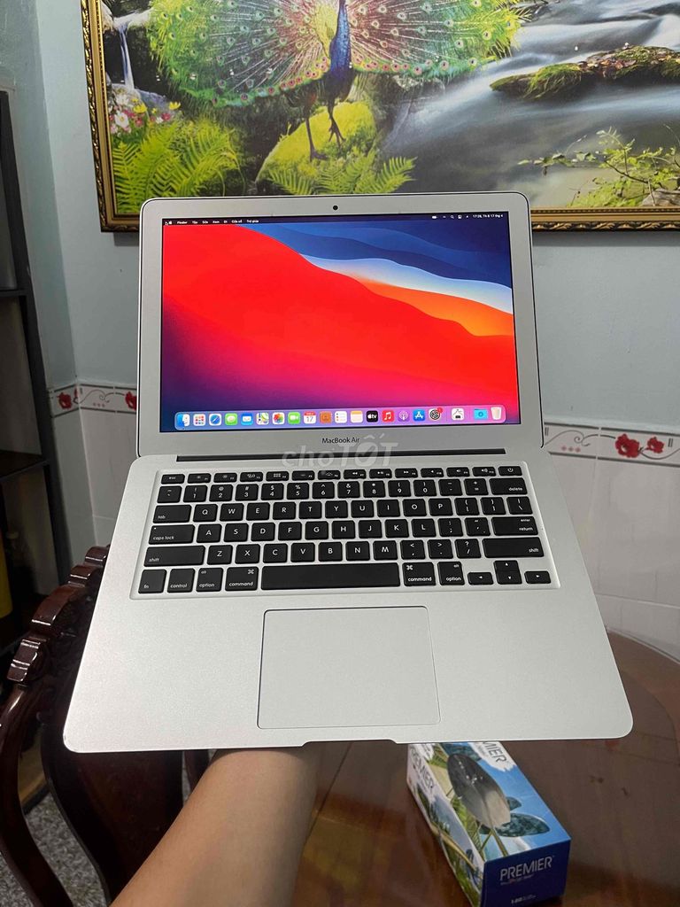 Apple Macbook Air 2014 i5 13 inch 4GB/128GB Bạc. Mua bán Laptop tại Thành phố Thủ Đức Tp Hồ Chí Minh được đăng bởi Đăng Bùi hình 1