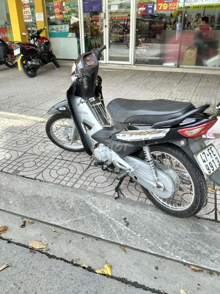 Wave alpha 50cc chính chủ xe đẹp máy móc êm. Mua bán Xe máy tại Quận 12 Tp Hồ Chí Minh được đăng bởi Tien Dinh hình 5