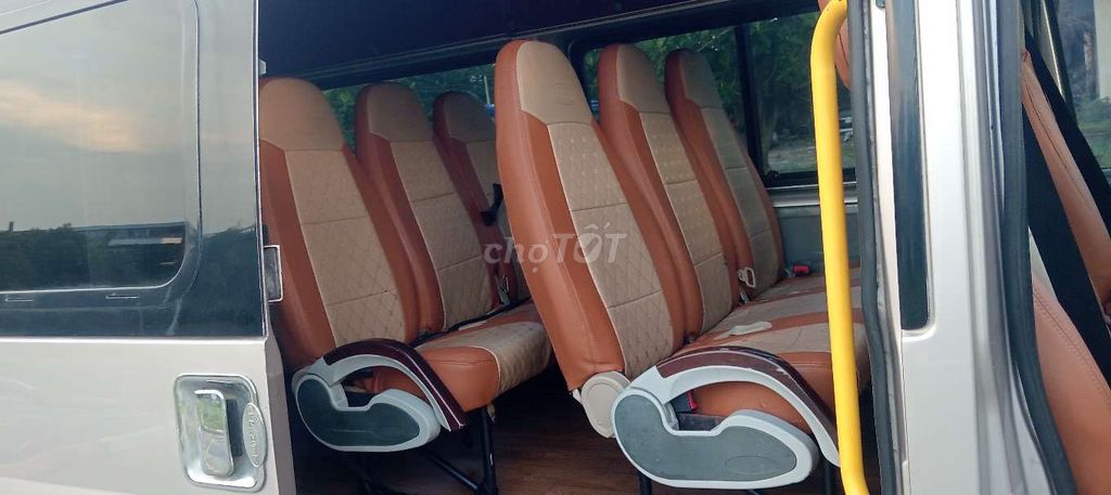 Bán xe ford 16 chổ. Mua bán Ô tô tại Huyện Bình Chánh Tp Hồ Chí Minh được đăng bởi Nguyễn hữu Tuấn hình 4