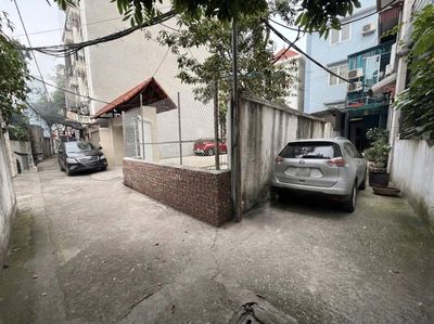 Plot of land 50 m² · Phố Nguyễn Thời Trung