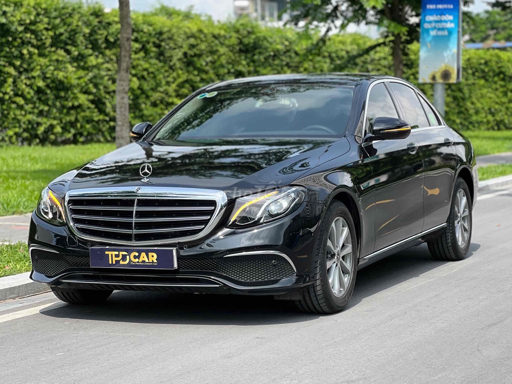 Mercedes E200 2019 Siu Lướt 23000 km. Mua bán Ô tô tại Quận Bình Tân Tp Hồ Chí Minh được đăng bởi Hoàng Thọ TPD Car hình 2